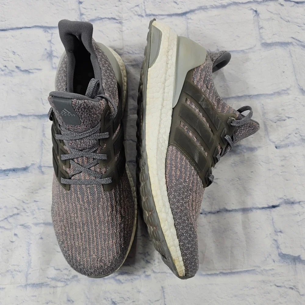 Adidas UltraBoost 3.0 Mens 10 Grey Pink Running Shoes S82022 Primeknit Sneaker